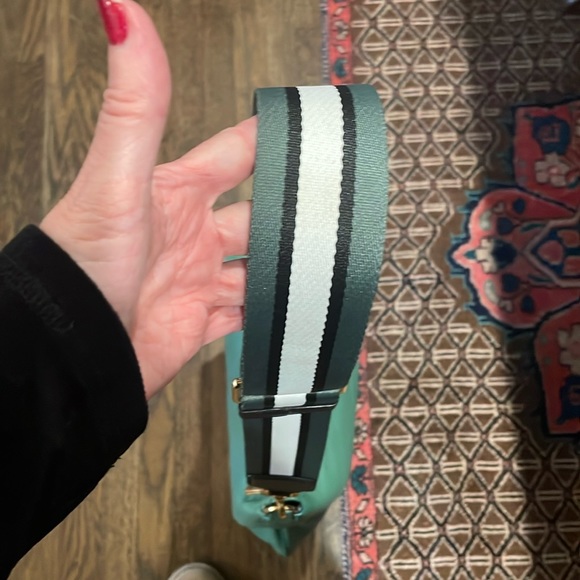 🥳🎉HOST PICK🎉🥳Gorgeous Marc Jacob’s leather bag - Picture 3 of 12